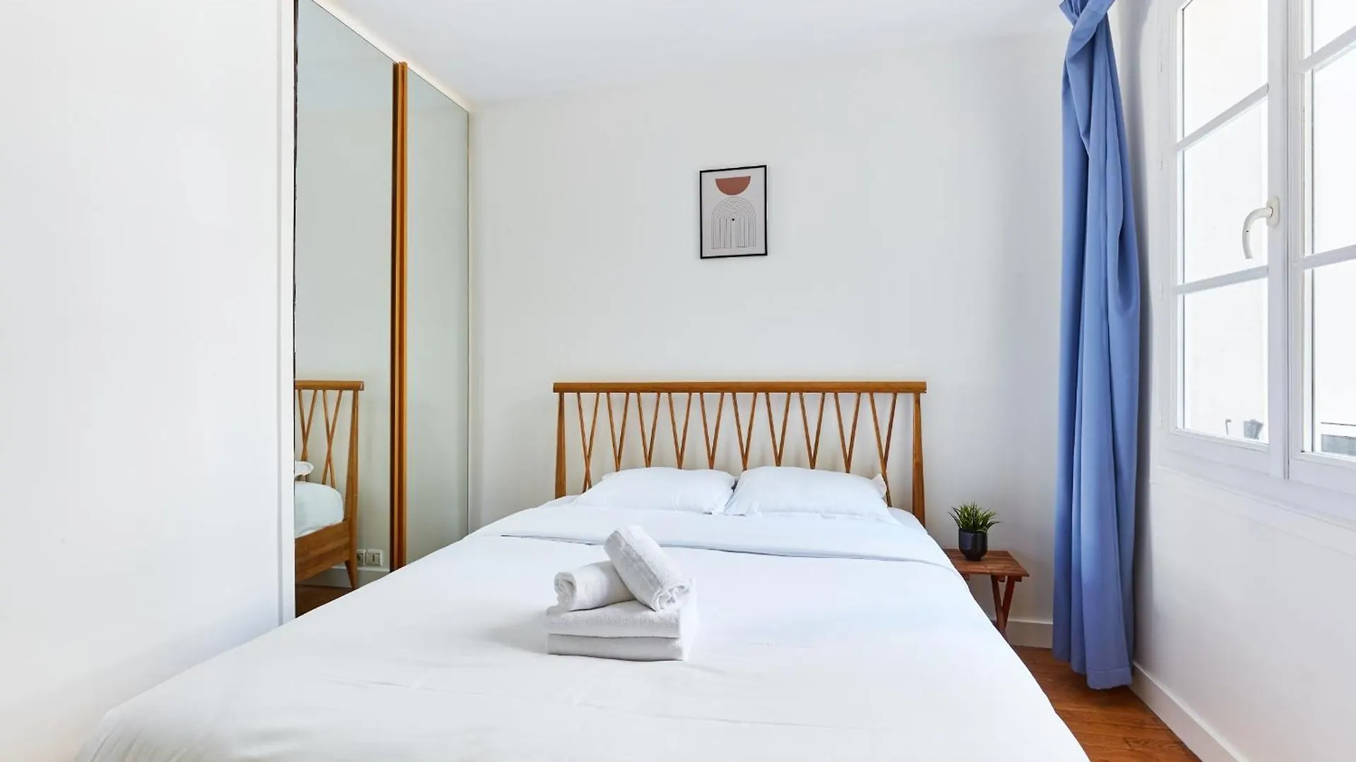Latin Quarter - 1br With Balcony - Cityapartmentstay *