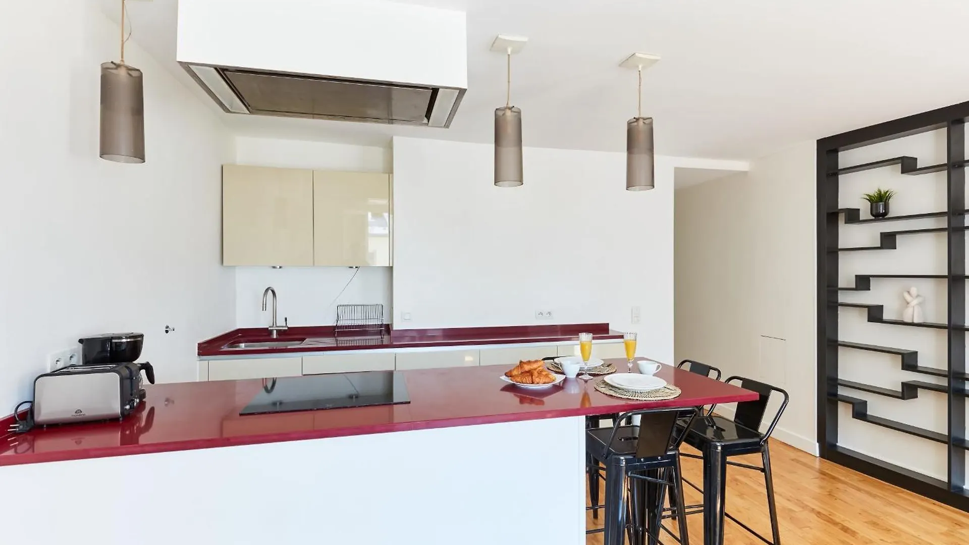 Latin Quarter - 1br With Balcony - Cityapartmentstay Apartment *