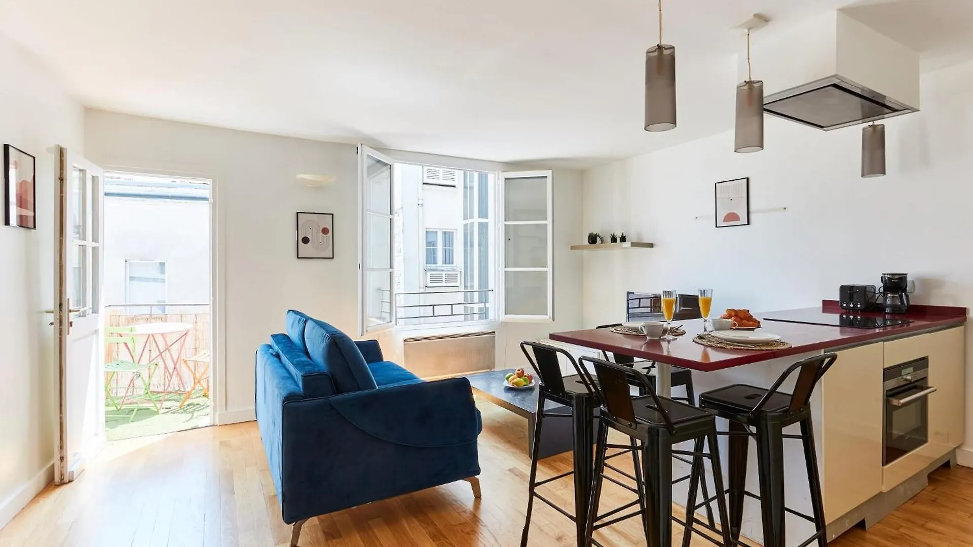 Latin Quarter - 1br With Balcony - Cityapartmentstay Paris